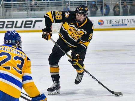 Trenton Bliss named WCHA Forward of the Week | Tech Hockey Guide